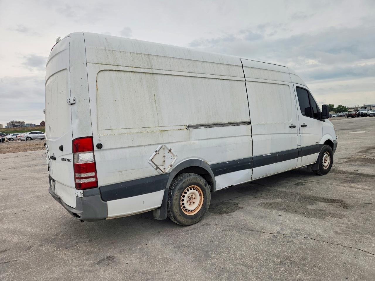 2012 Mercedes-Benz Sprinter 2500 - Image 3