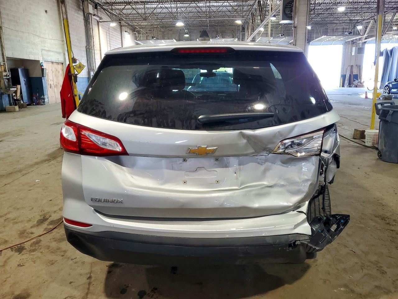 2019 Chevrolet Equinox Ls - Image 6