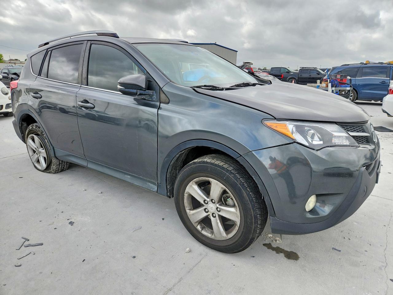 2015 Toyota Rav4 Xle - Фото 4