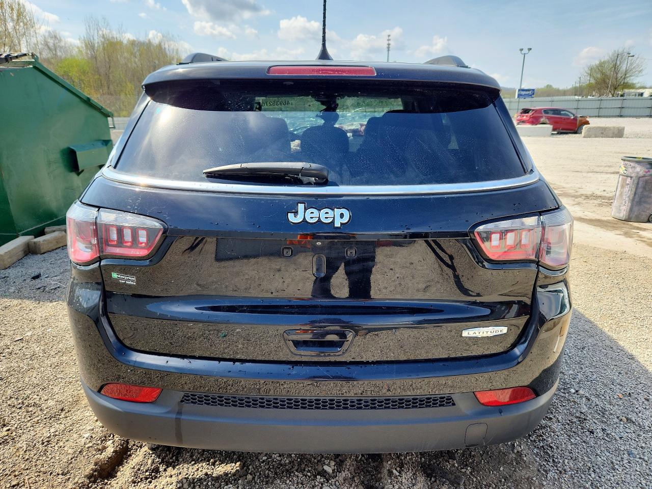 2022 Jeep Compass Latitude - Image 6