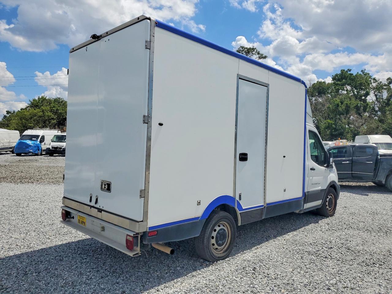 2021 Ford Transit T-350 Hd Refrigerated Truck - Фото 3