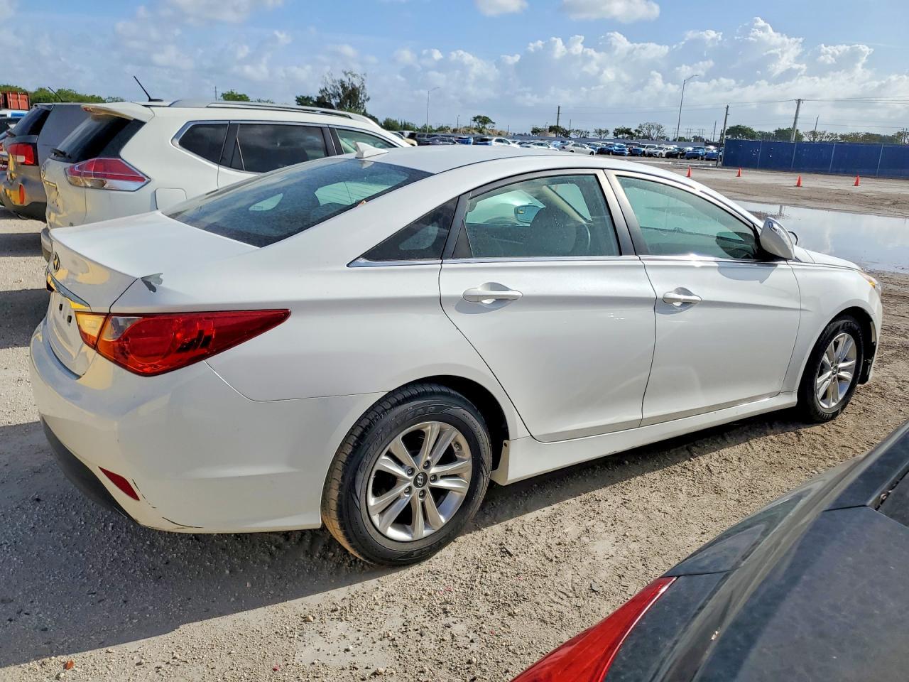2014 Hyundai Sonata Gls - Фото 3