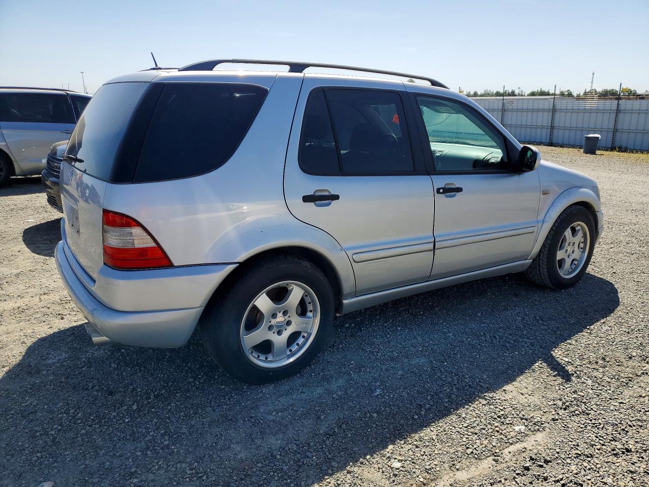 2000 Mercedes-Benz Ml 430 - Фото 3