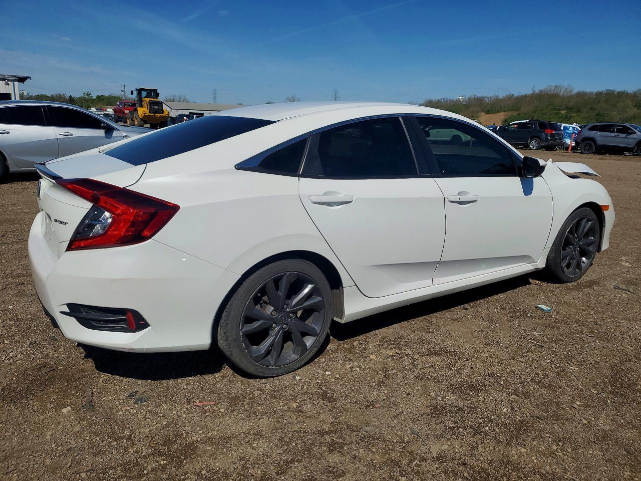 2020 Honda Civic Sport - Фото 3