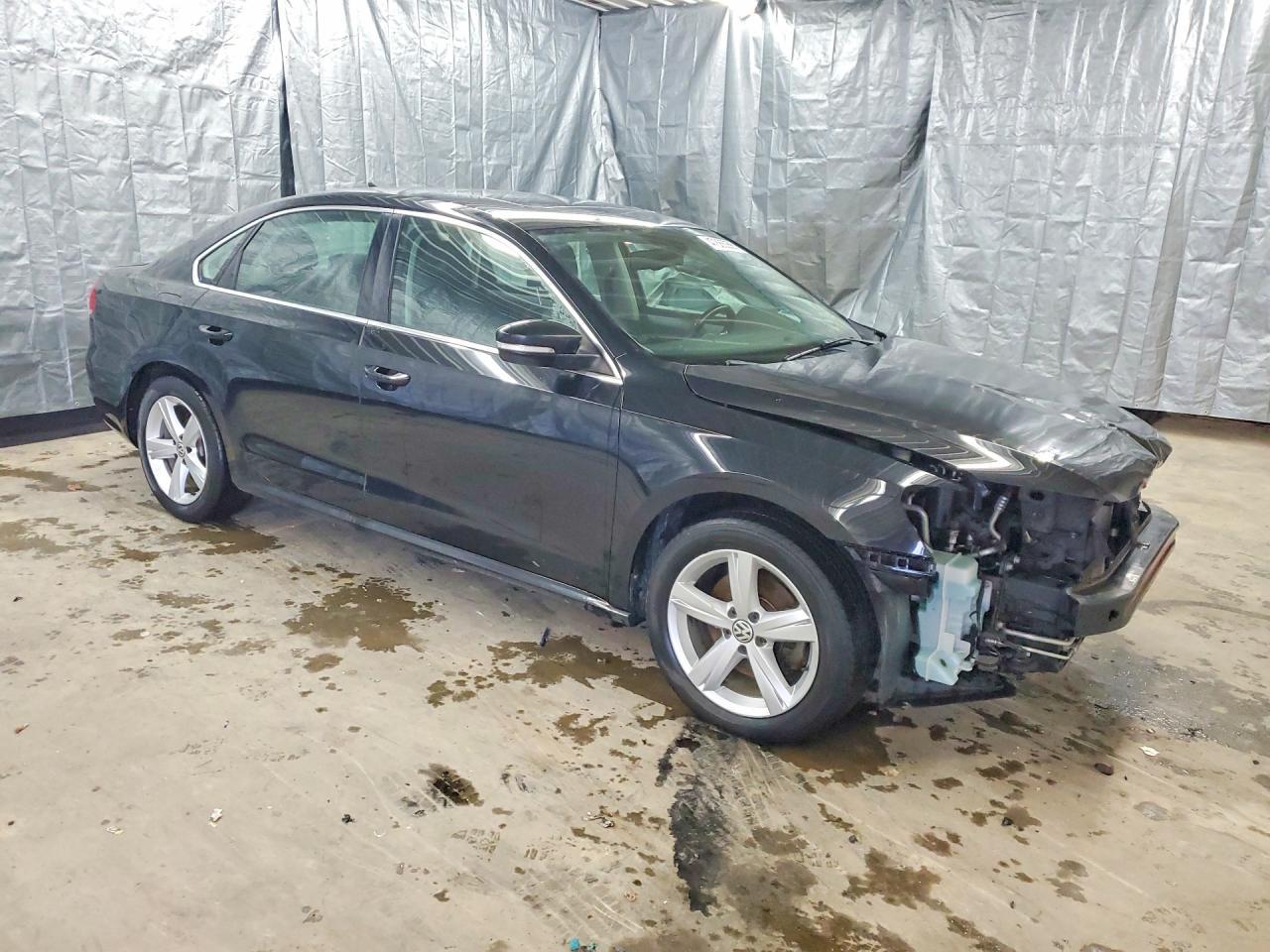 2013 Volkswagen Passat Se - Фото 4