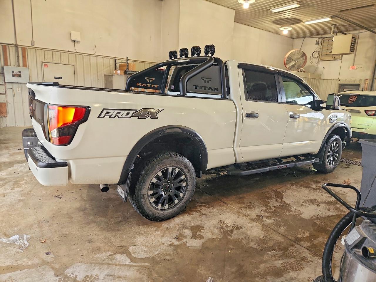 2021 Nissan Titan Xd Pro-4X - Image 3