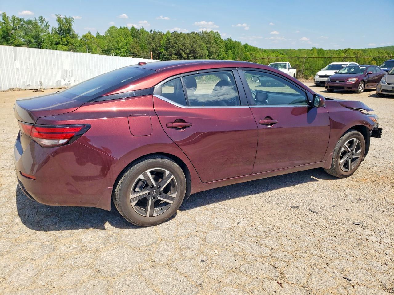 2025 Nissan Sentra Sv - Image 3