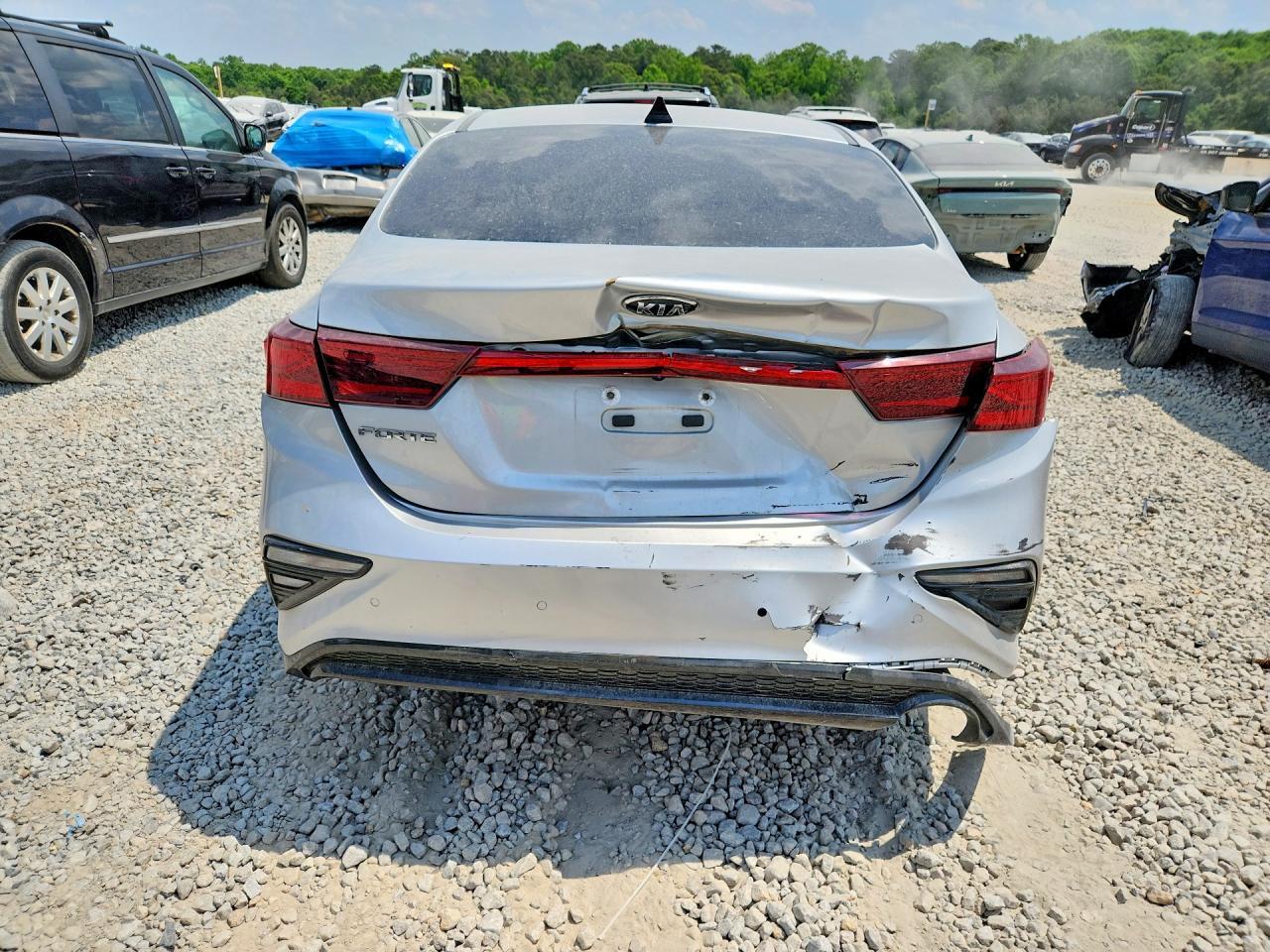 2019 Kia Forte Lxs - Image 6