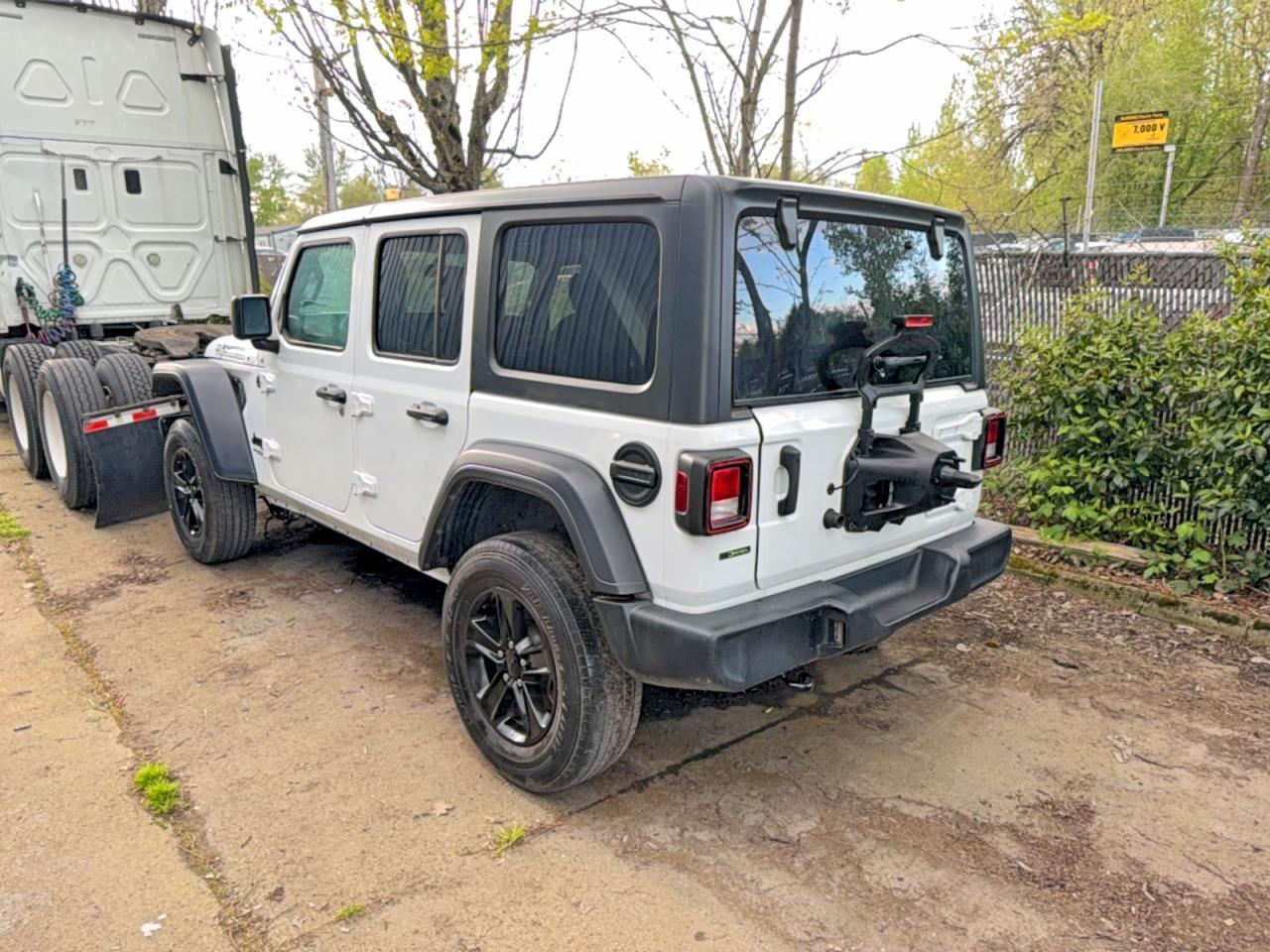 2020 Jeep Wrangler Unlimited Sport - Фото 3