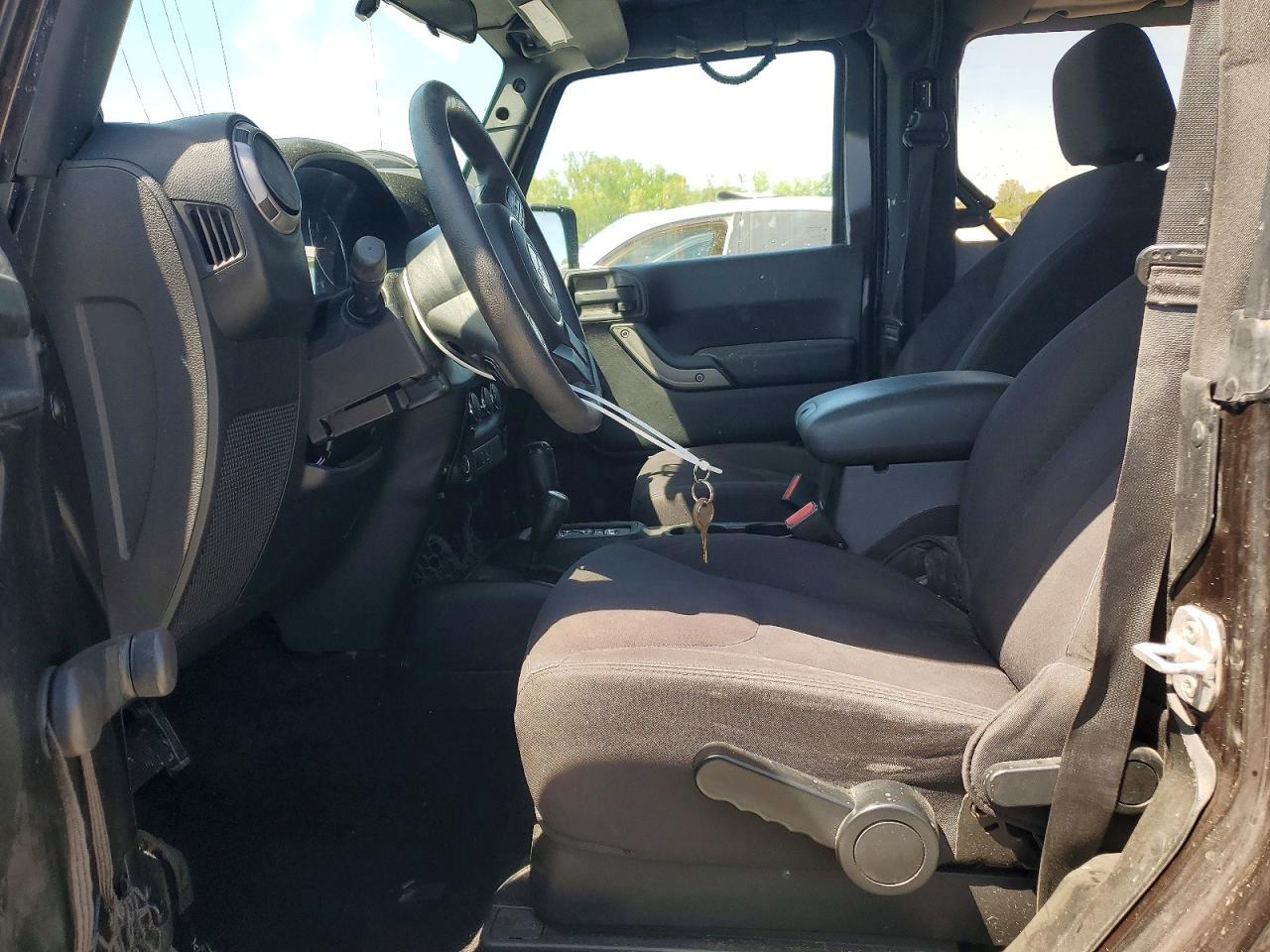 2013 Jeep Wrangler Sport - Фото 7