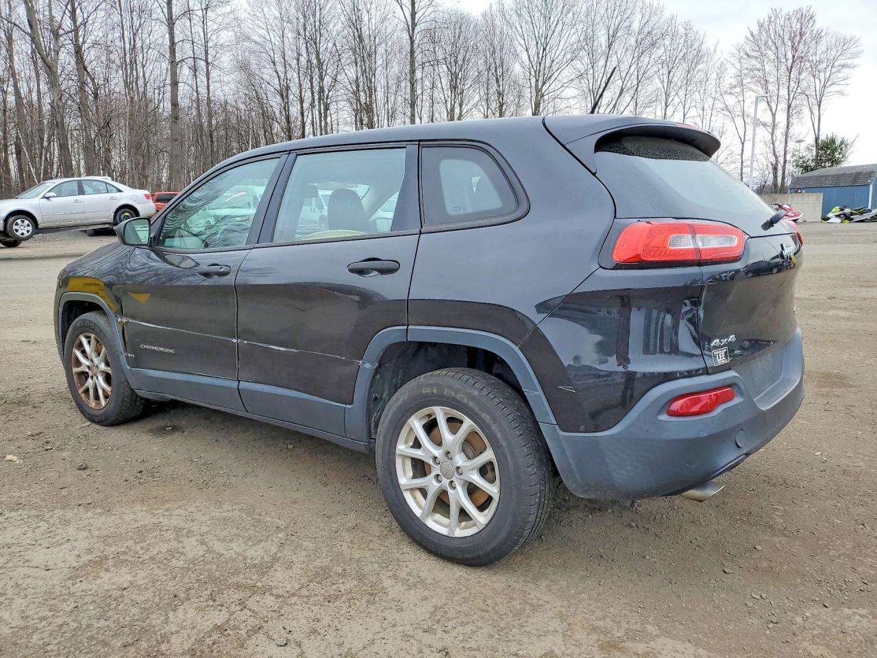 2014 Jeep Cherokee Sport - Image 2
