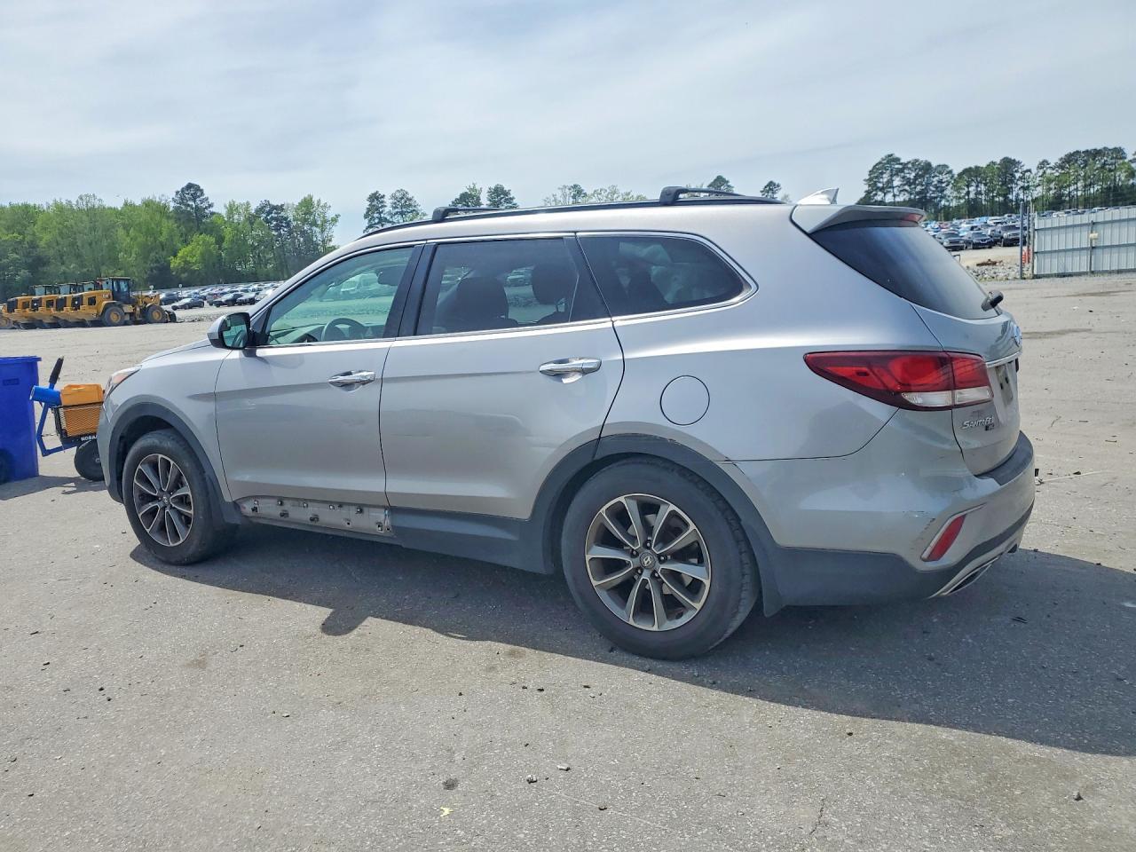 2019 Hyundai Santa Fe Xl Se - Image 2