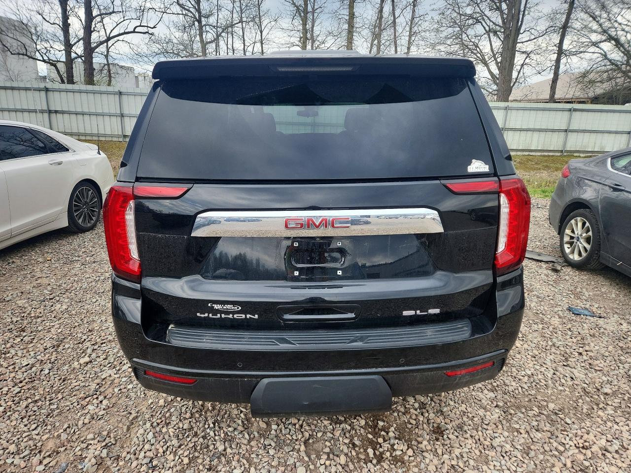 2022 GMC Yukon Sle - Image 6
