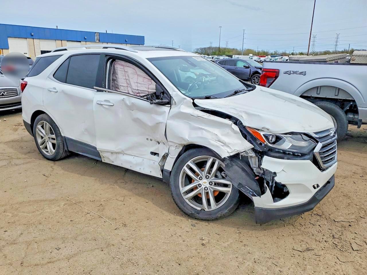 2019 Chevrolet Equinox Premier - Image 4
