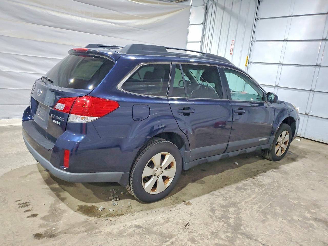 2012 Subaru Outback 2.5I Premium - Image 3