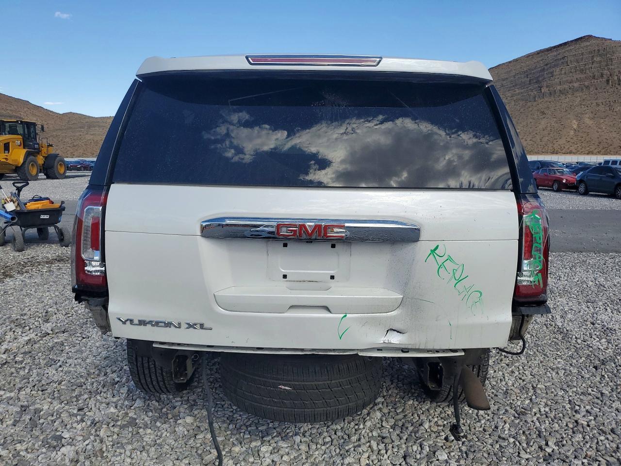 2017 GMC Yukon Xl Denali - Image 6