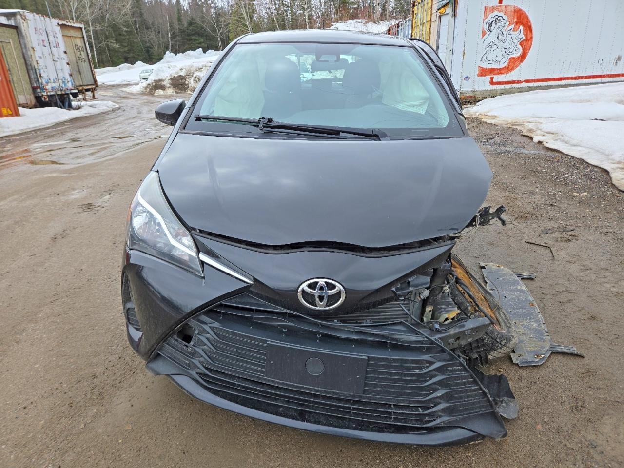 2018 Toyota Yaris 5-Door L - Фото 5