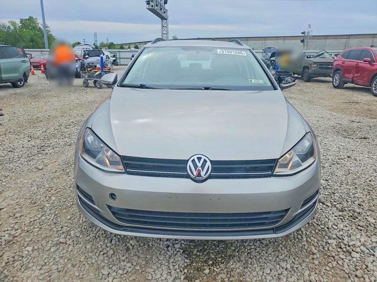2017 Volkswagen Golf Sportwagen S - Image 5