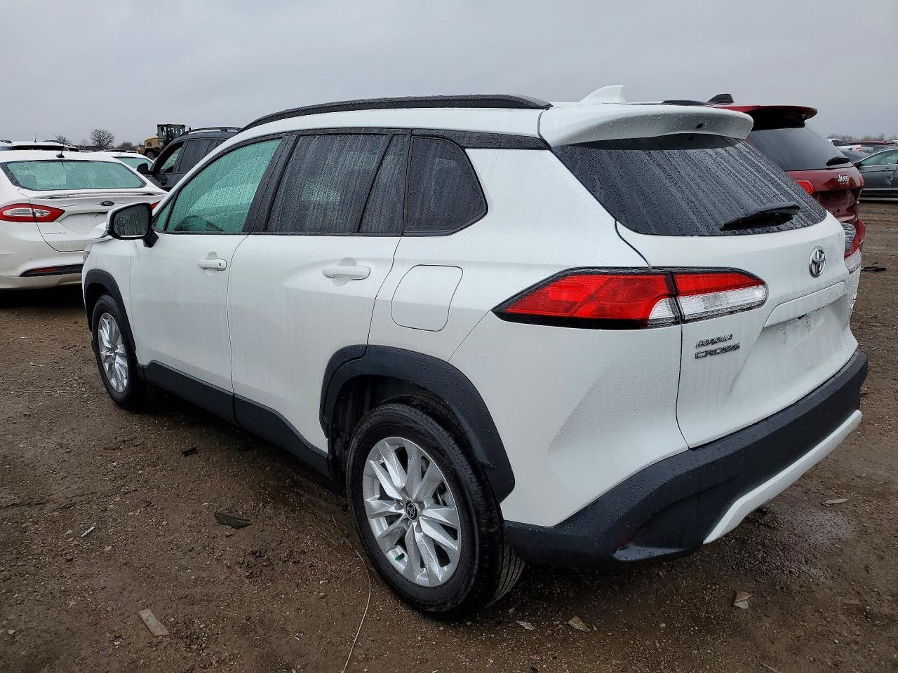 2023 Toyota Corolla Cross Le - Фото 2