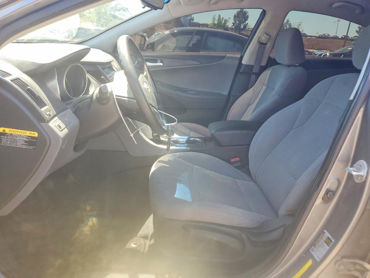 2013 Hyundai Sonata Gls - Image 7
