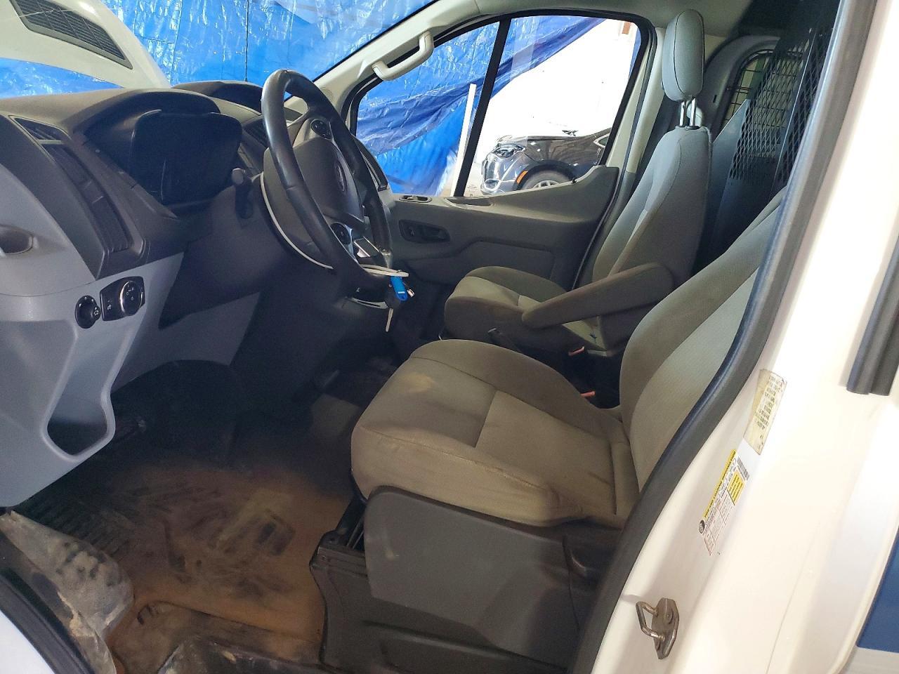 2015 Ford Econlin 250 Delivery Van - Image 7