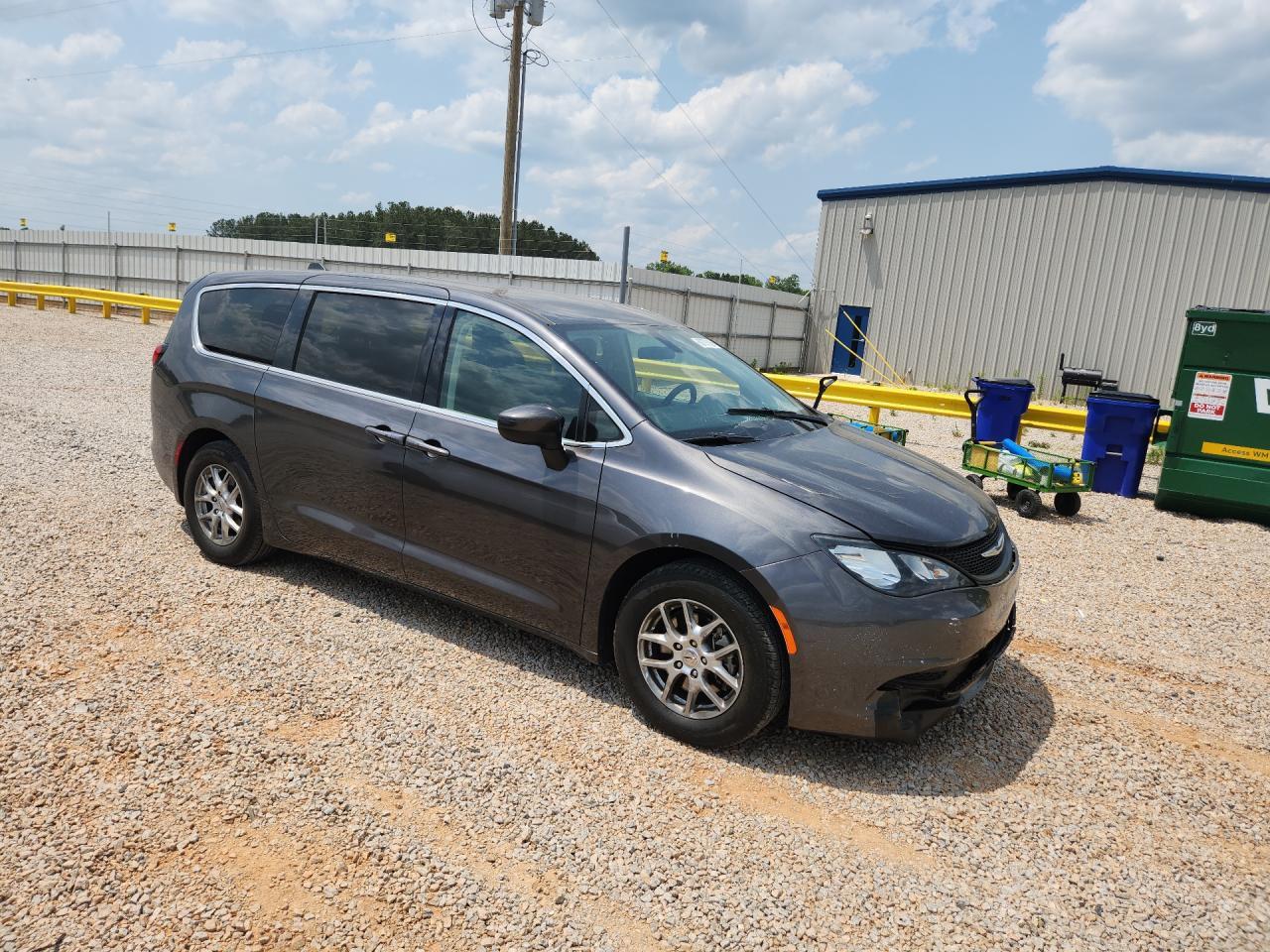 2022 Chrysler Voyager Lx - Фото 4