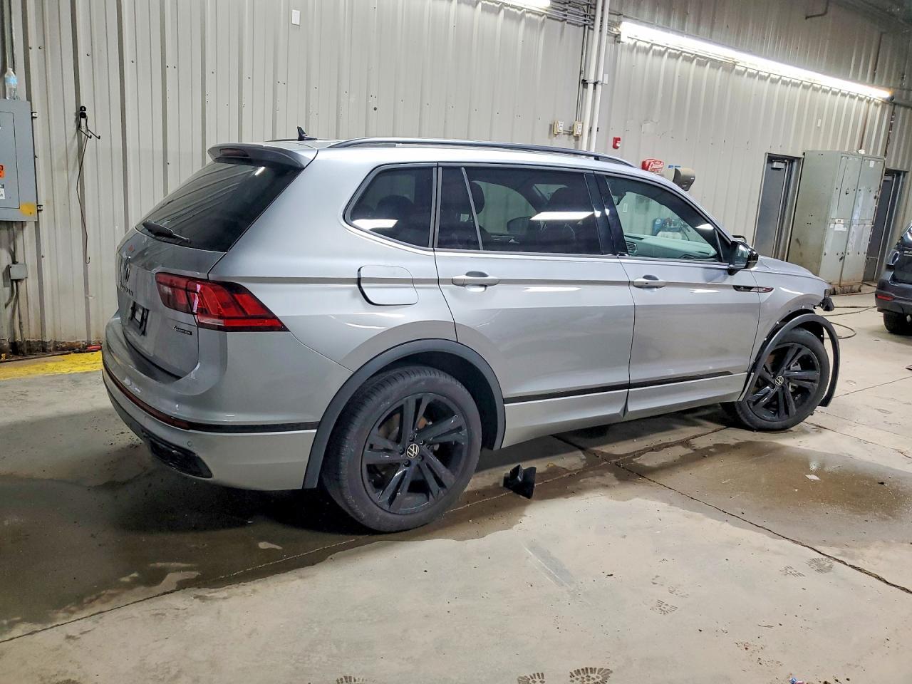 2024 Volkswagen Tiguan Se R-Line Black - Фото 3