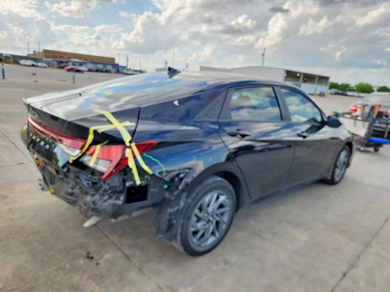 2024 Hyundai Elantra Sel - Фото 3