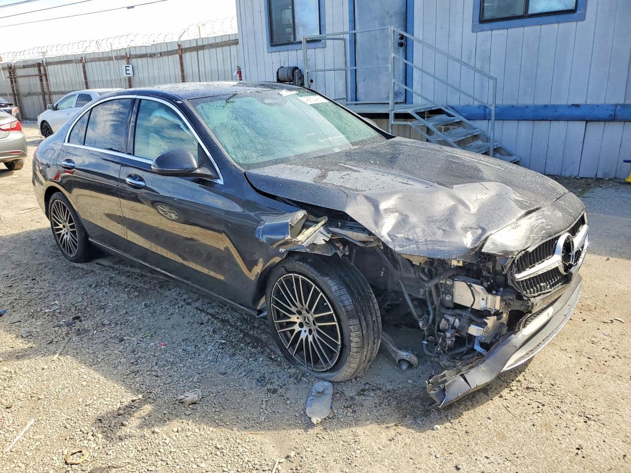 2023 Mercedes-Benz C 300 - Фото 4