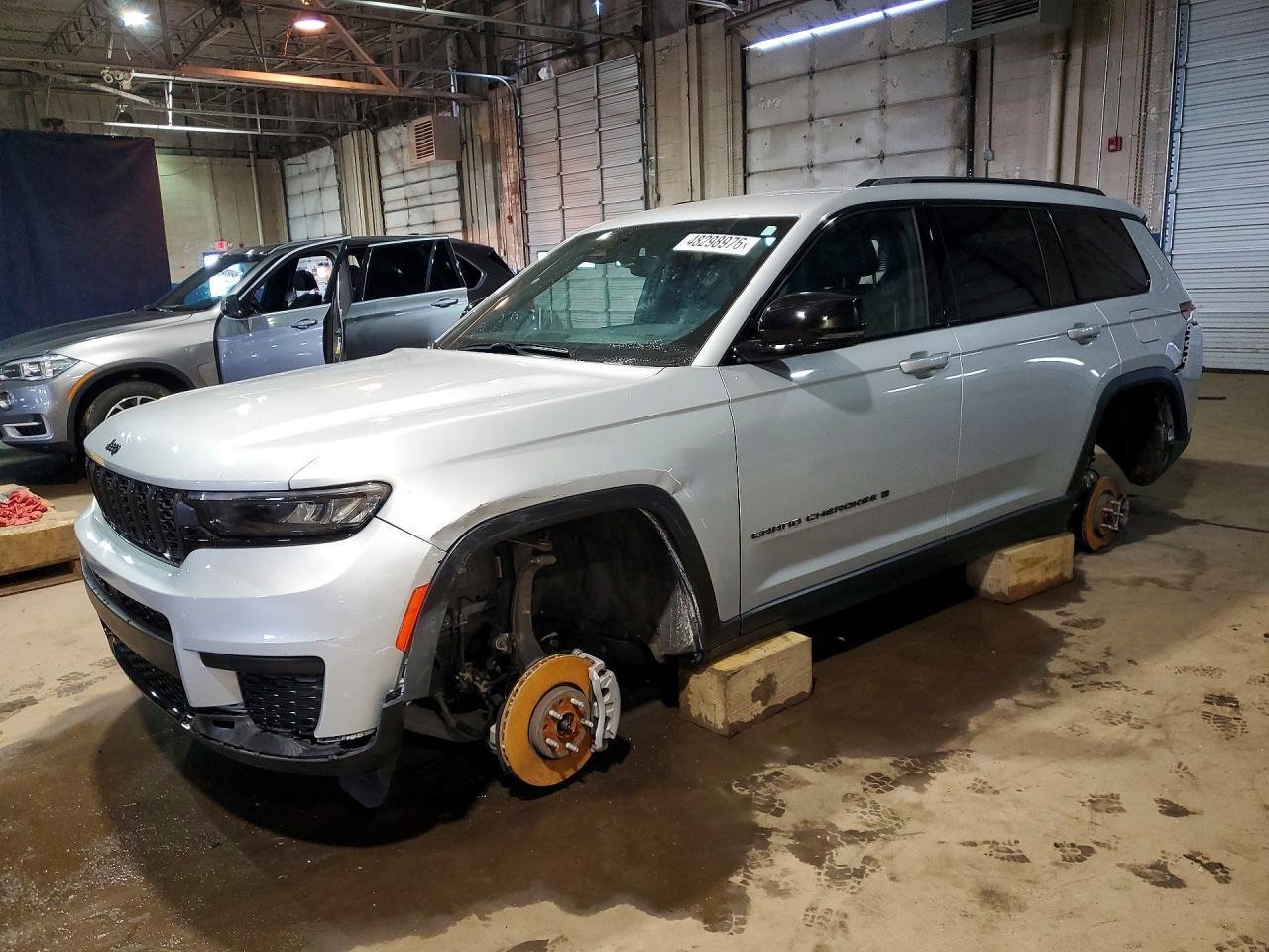 2024 Jeep Grand Cherokee L Laredo