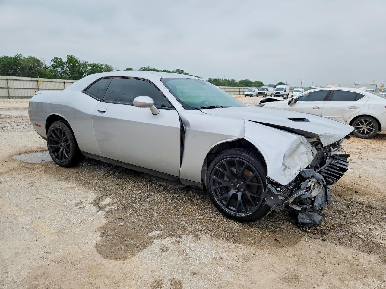 2019 Dodge Challenger Sxt - Image 4