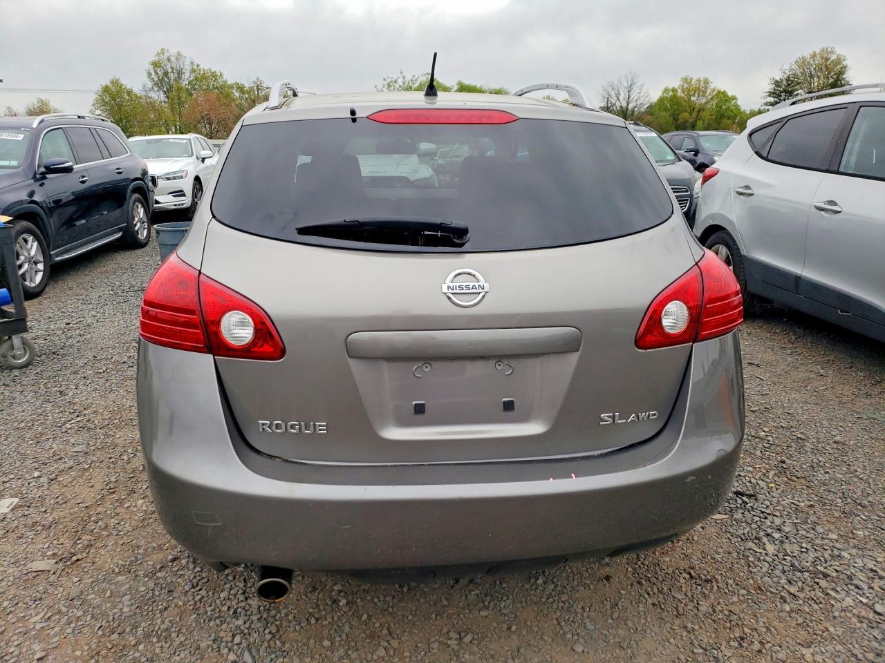 2010 Nissan Rogue S - Фото 6