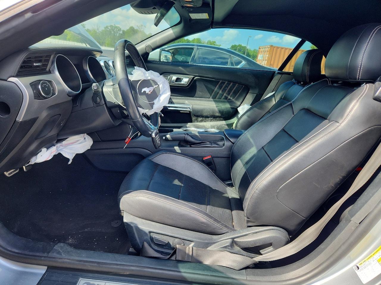 2023 Ford Mustang - Фото 7