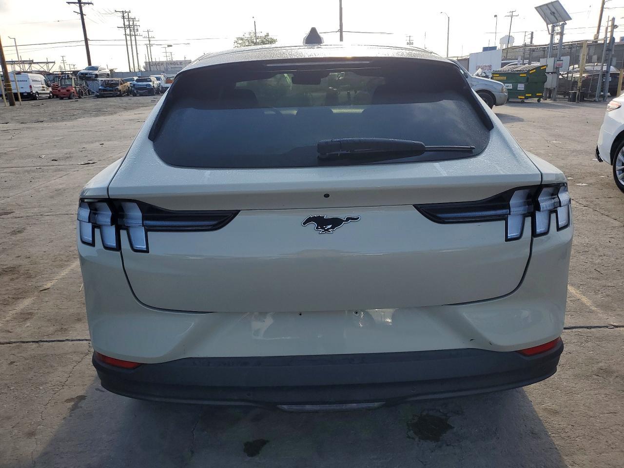 2025 Ford Mustang Mach-E Premium - Image 6