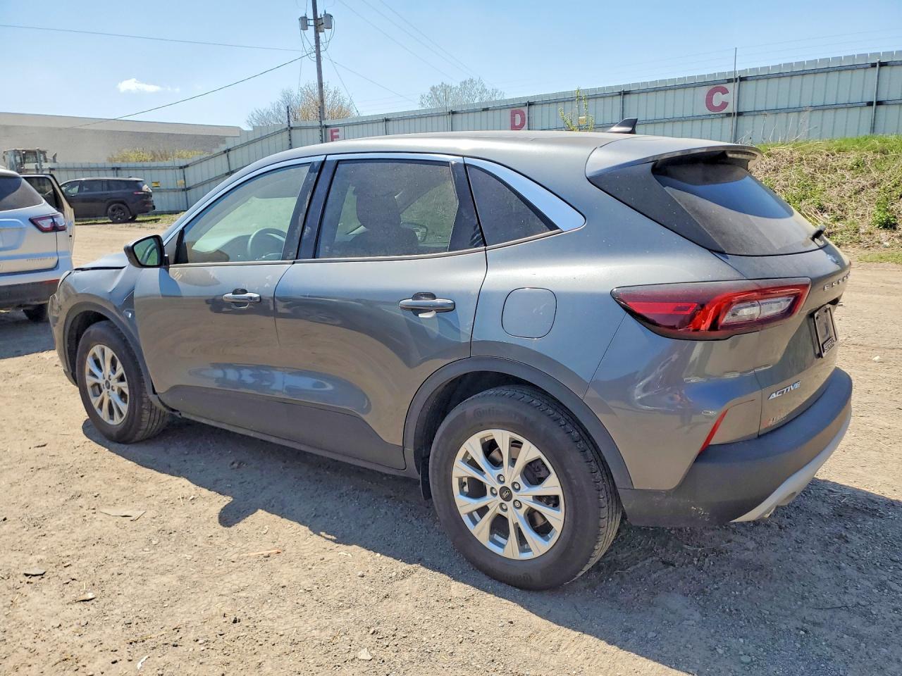 2023 Ford Escape Active - Image 2
