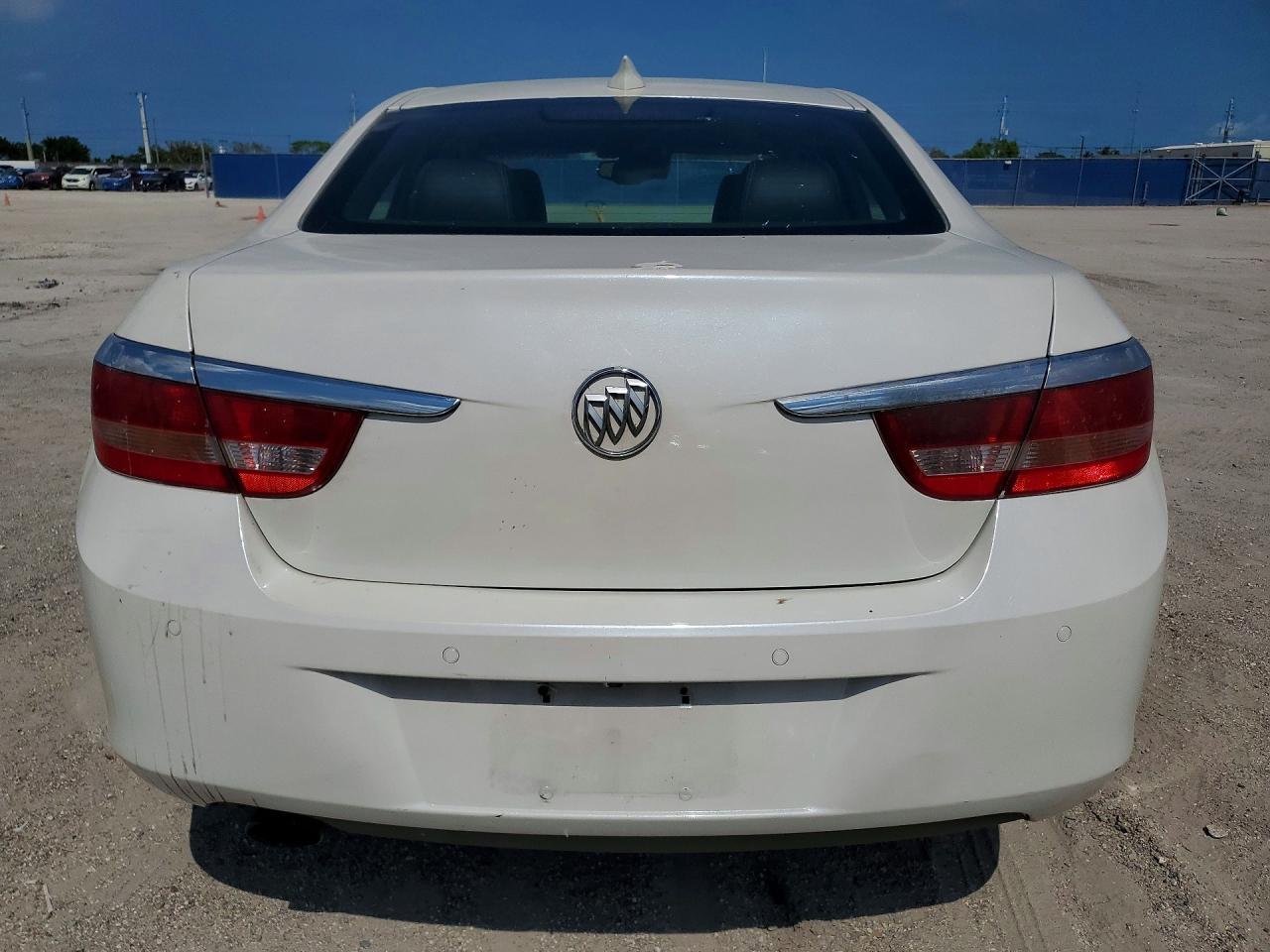 2015 Buick Verano - Image 6