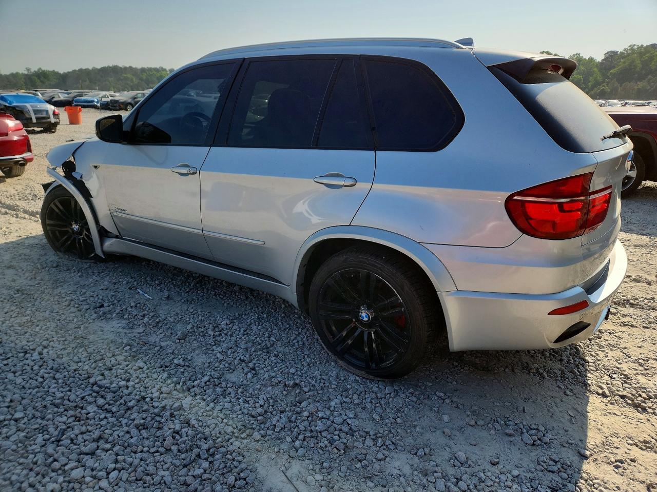 2011 BMW X5 xDrive35I - Image 2