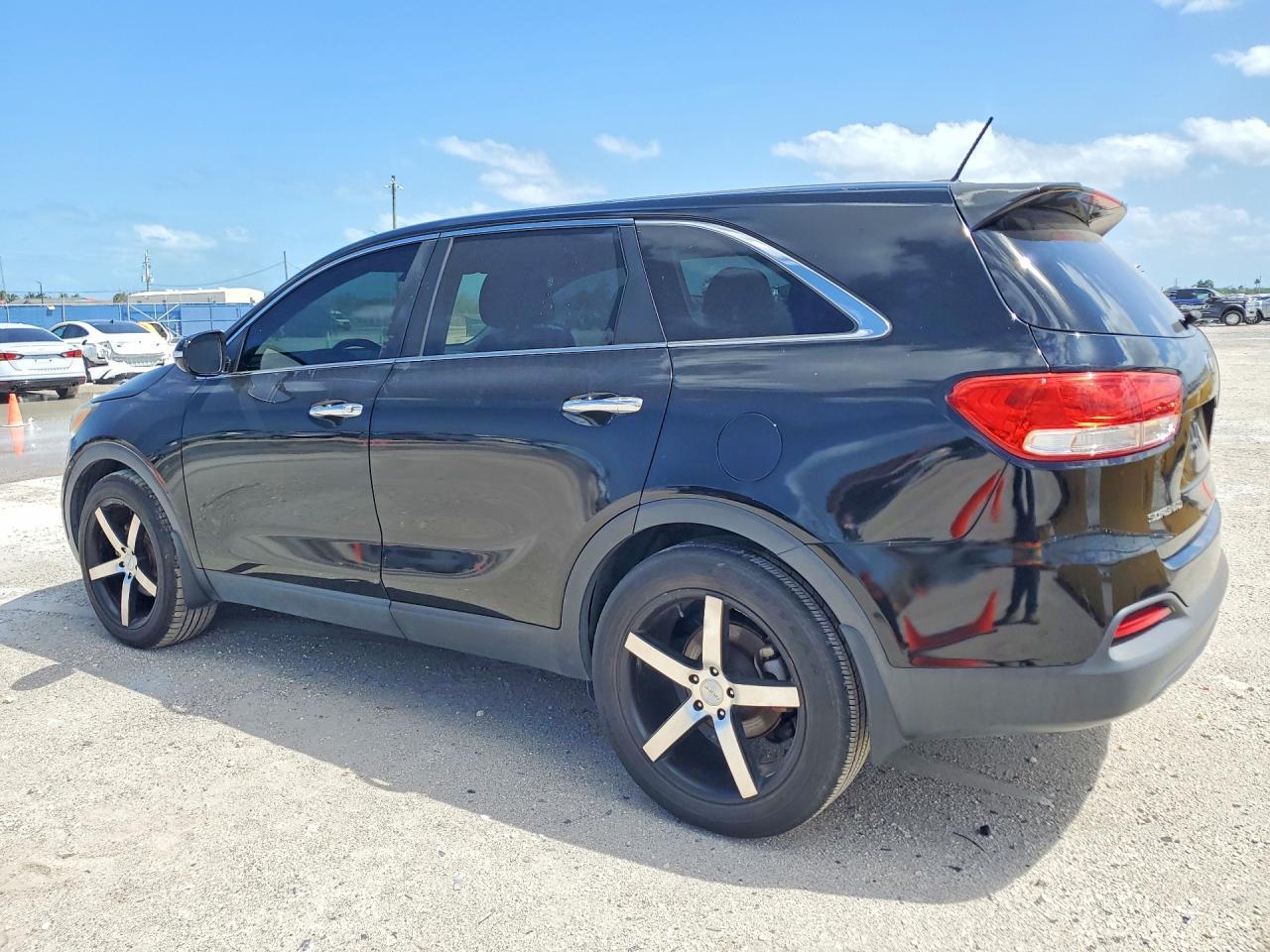 2016 Kia Sorento L - Фото 2