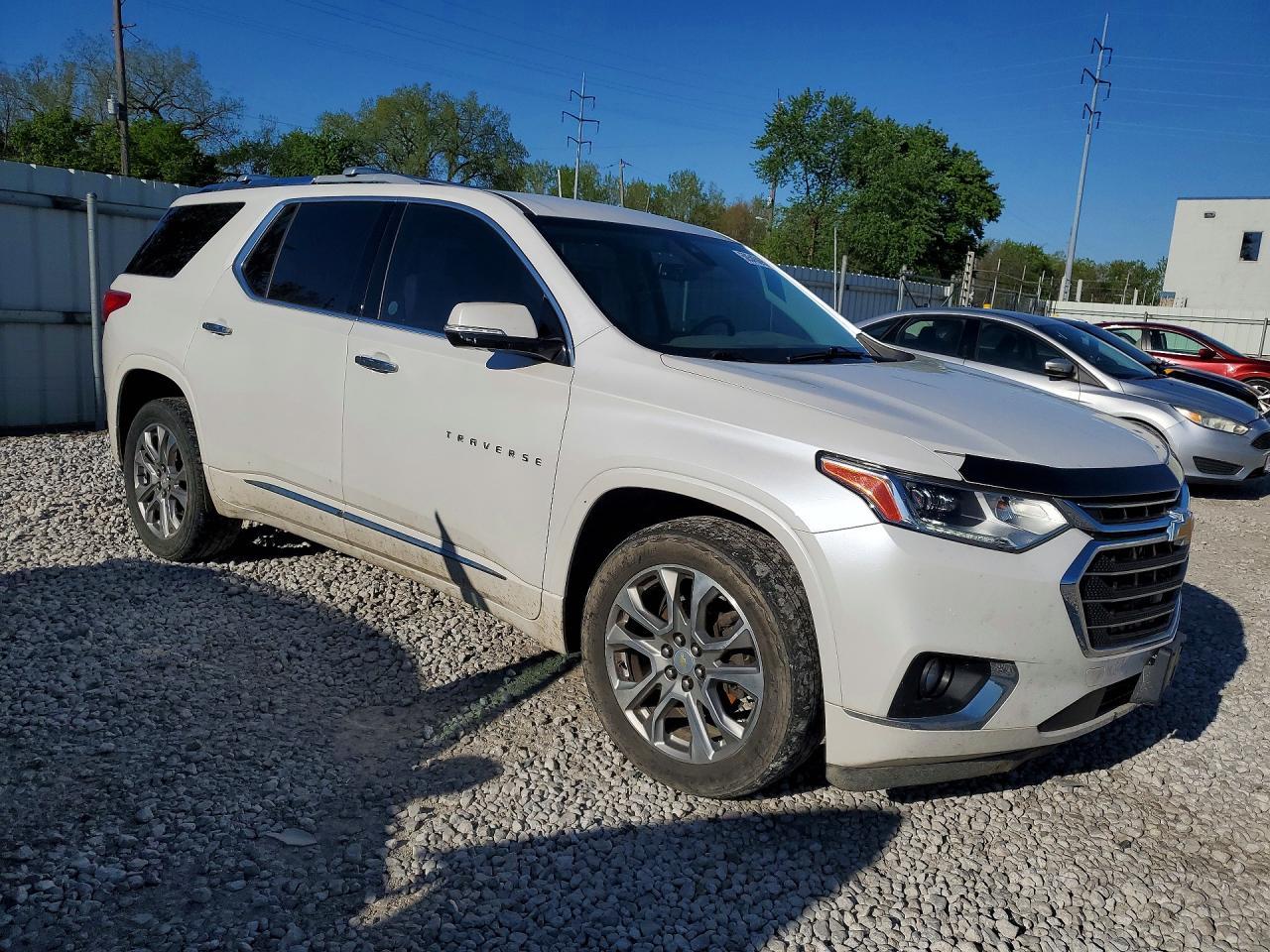 2018 Chevrolet Traverse Premier - Фото 4