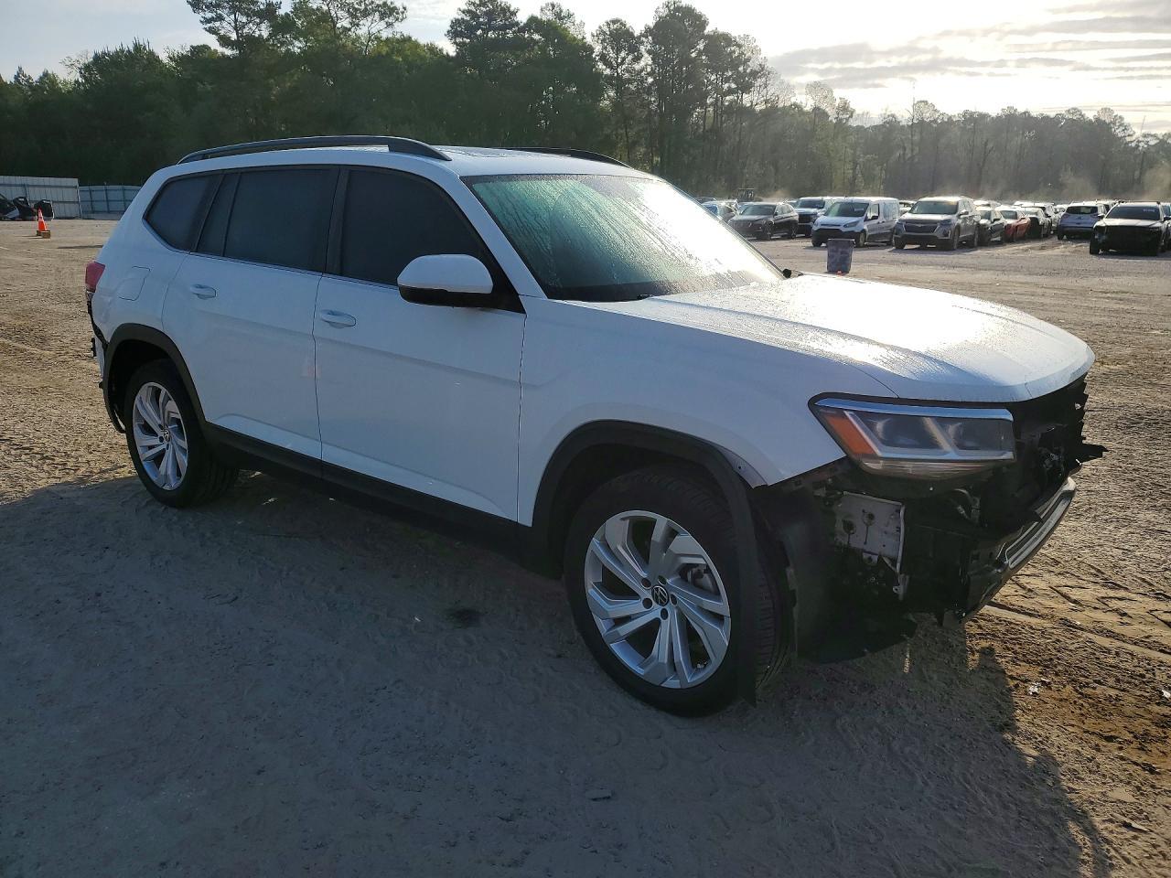 2023 Volkswagen Atlas Se - Фото 4