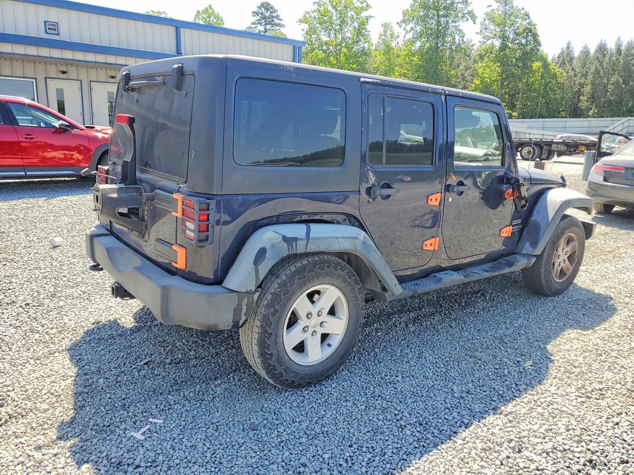 2013 Jeep Wrangler Unlimited Sport - Image 3