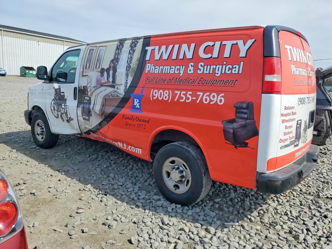 2016 Chevrolet Express G2500 - Image 2