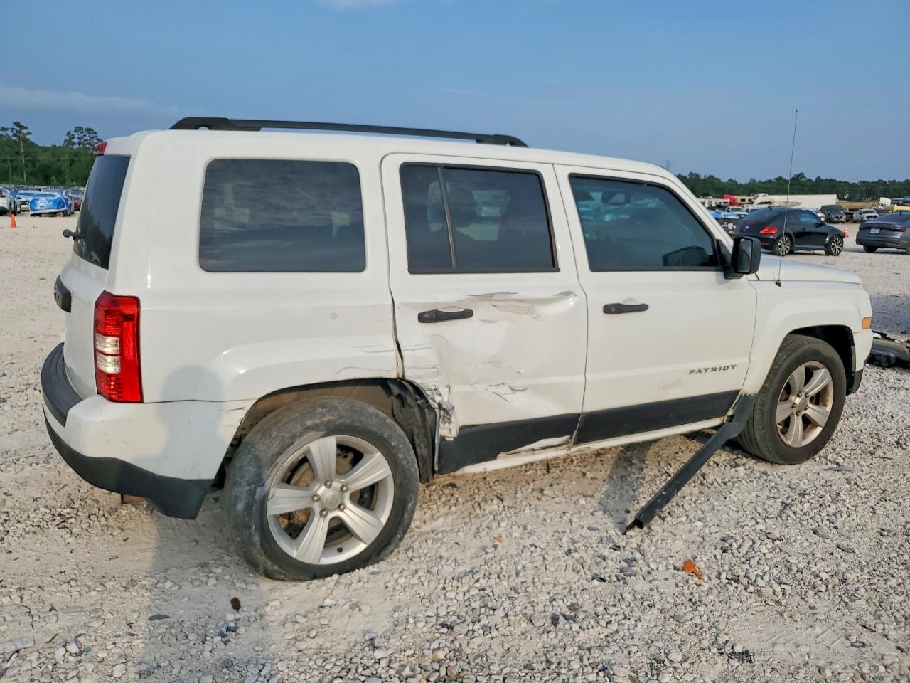 2016 Jeep Patriot Sport - Image 3