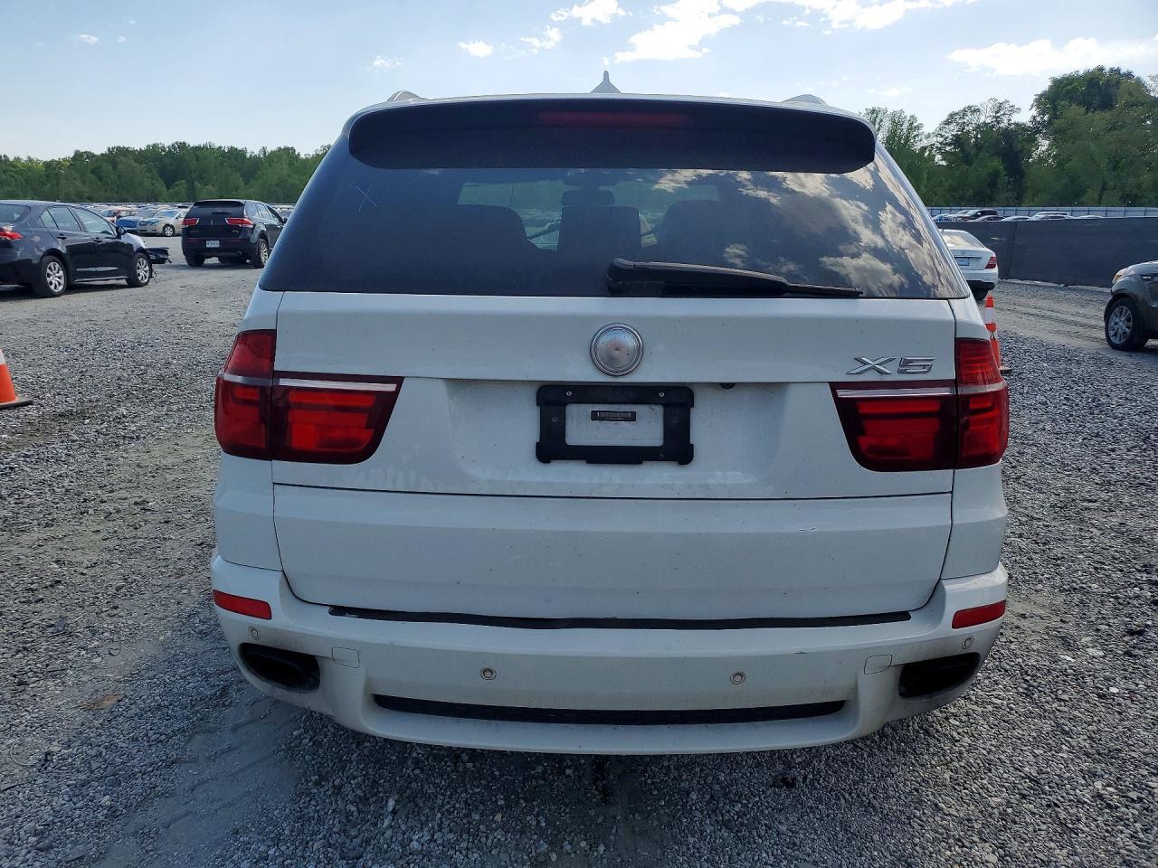 2013 BMW X5 xDrive50I - Image 6