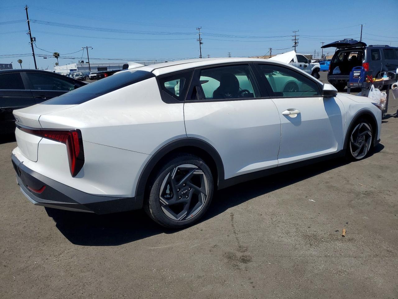 2025 Kia K4 Ex - Фото 3