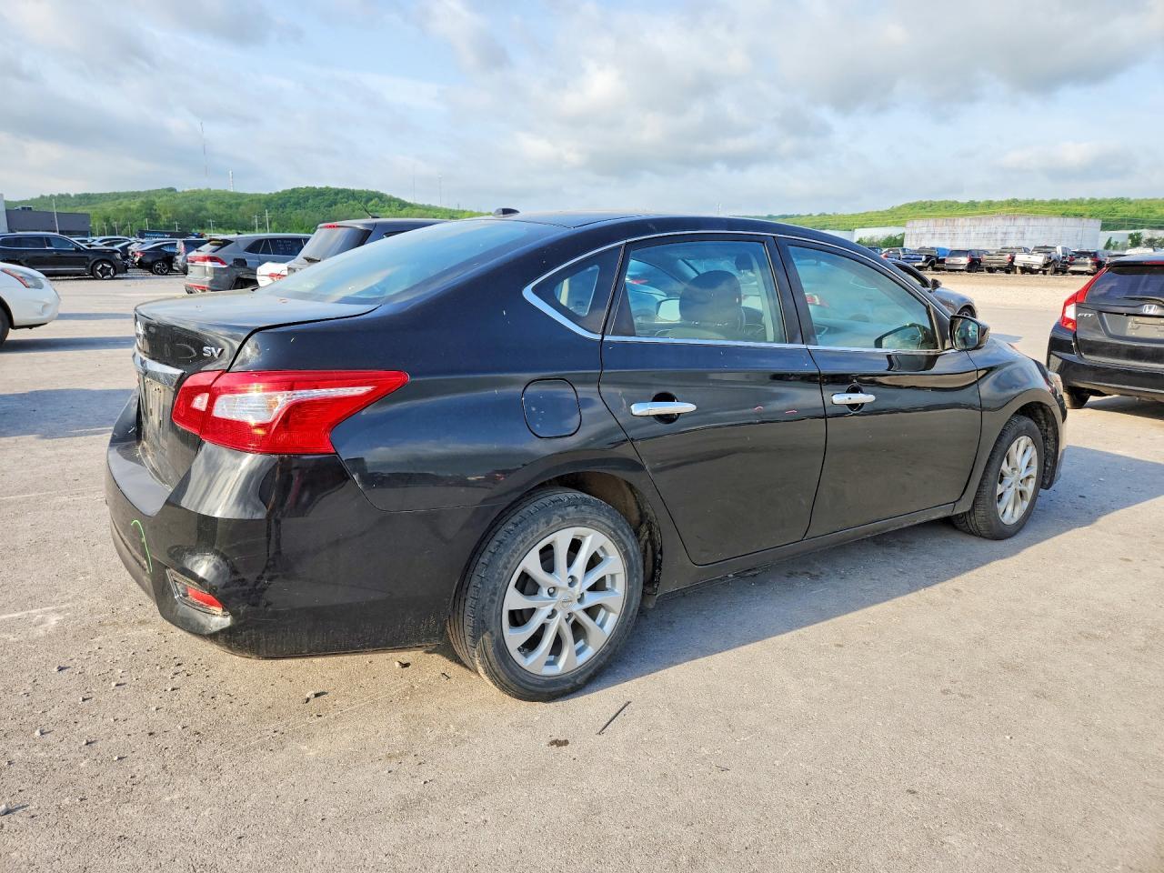 2019 Nissan Sentra Sv - Фото 3