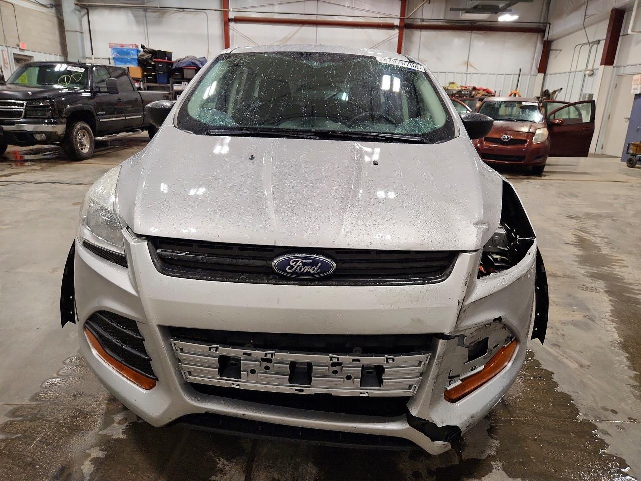 2014 Ford Escape S - Фото 5