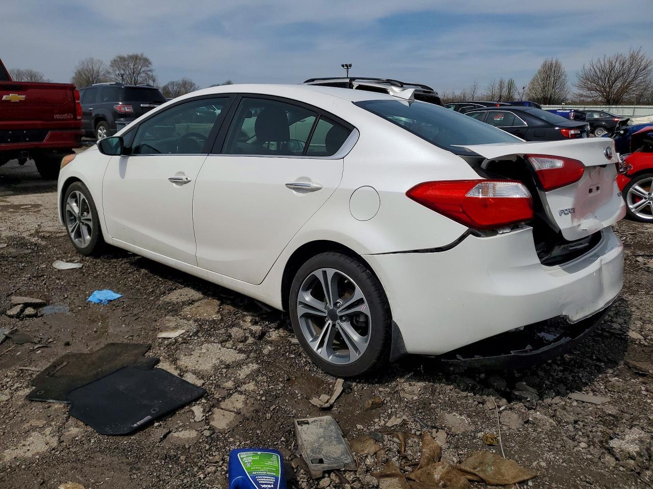 2016 Kia Forte Ex - Image 2