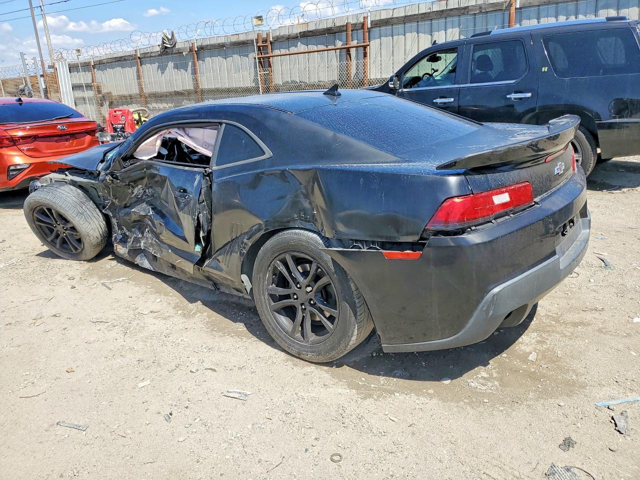 2014 Chevrolet Camaro Ls - Фото 2