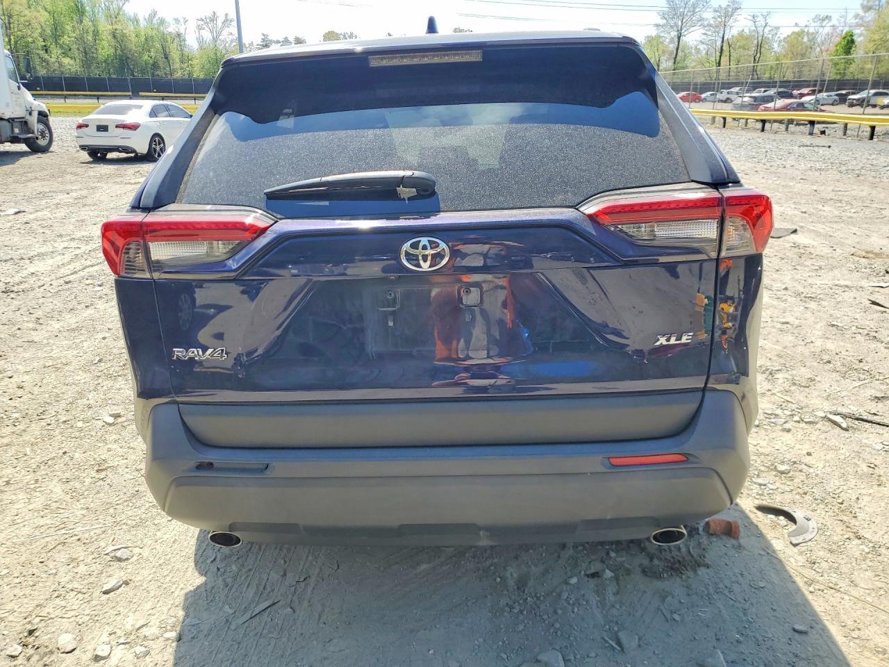 2024 Toyota Rav4 Xle - Image 6